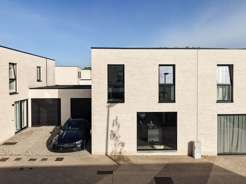 Huis te koop in Houtkant 35,
                    9880 Aalter
