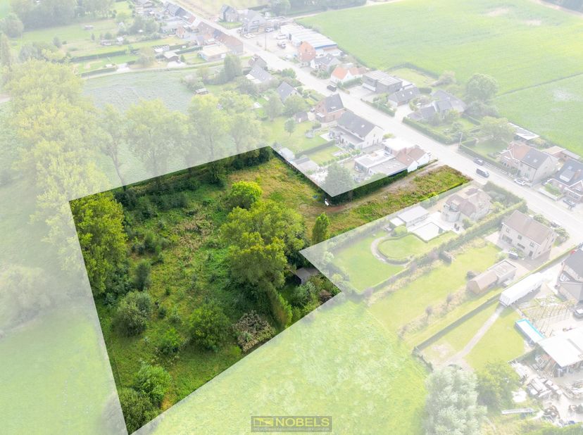 EXCLUSIEVE PROJECTGROND voor VILLABOUW of COMMERCIËLE DOELEINDEN op 69 ARE te Merelbeke. Deze grond biedt TAL VAN MOGELIJKHEDEN en is perfect geschikt
