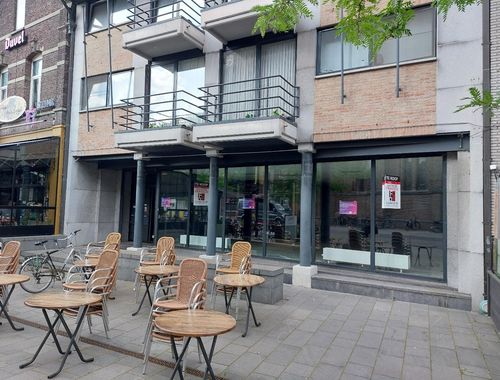                                         Handelszaak te koop in Neerpelt, € 395.000
