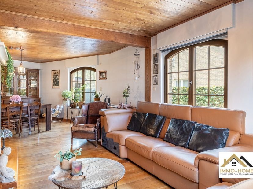 Maison à vendre
                    à 9240 Zele