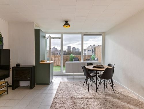                                         Penthouse te koop in Deurne, € 139.000
