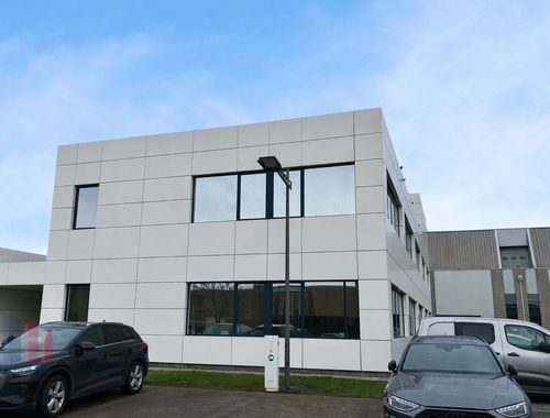                                         Kantoor te huur in Hasselt, € 8.696
