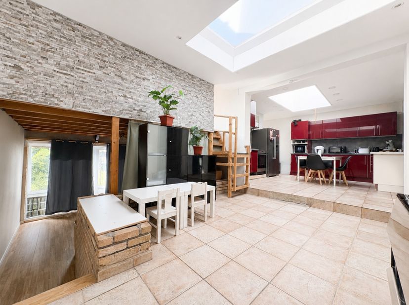 Maison à vendre à ,
                    7700 Mouscron