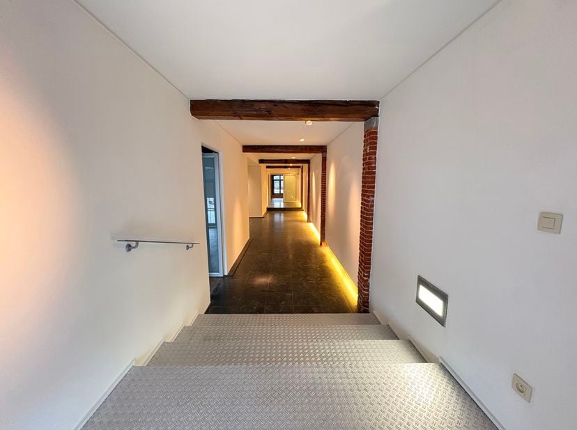 Appartement te huur in Sint-Jansplein 53 bus 101,
                    2060 Antwerpen
