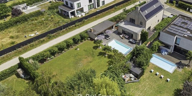 Huis te koop in Helmkruidstraat 61, 9032 Wondelgem