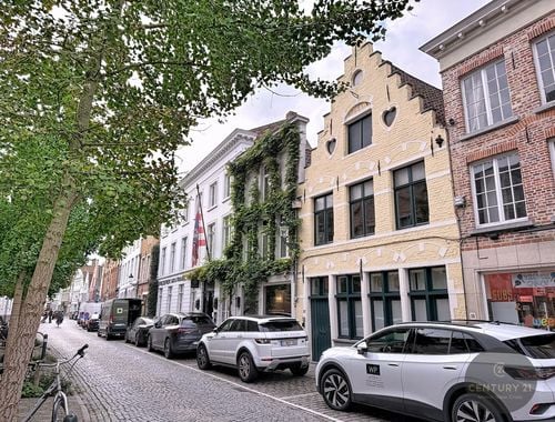                                        Woning te koop in Brugge, € 695.000
