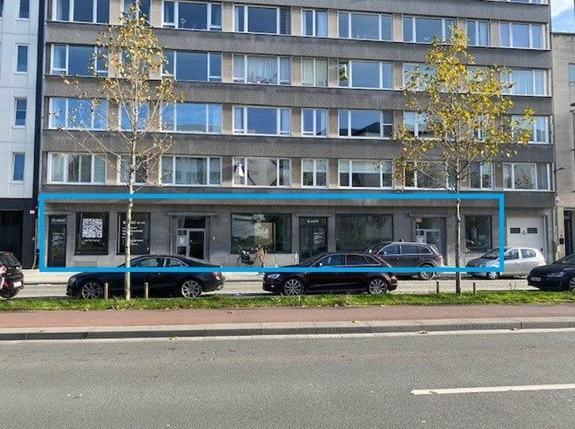 Bien professionnel à vendre
                    à 2000 Antwerpen