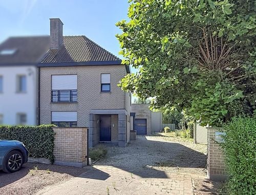                                        Woning te koop in Zwijnaarde, € 375.000
