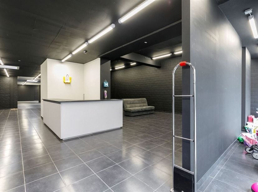 Bien professionnel à louer
                    à 2200 Herentals