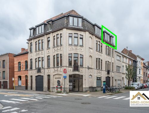                                         Duplex à louer à Sint-Amandsberg, € 980
