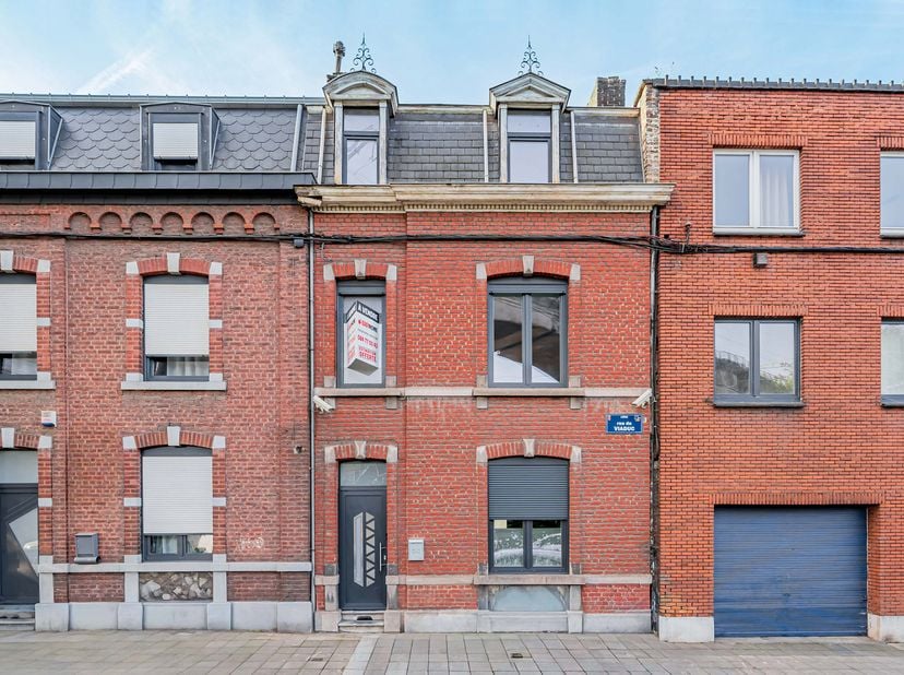 Huis te koop in Rue du Viaduc 49,
                    4000 Liège