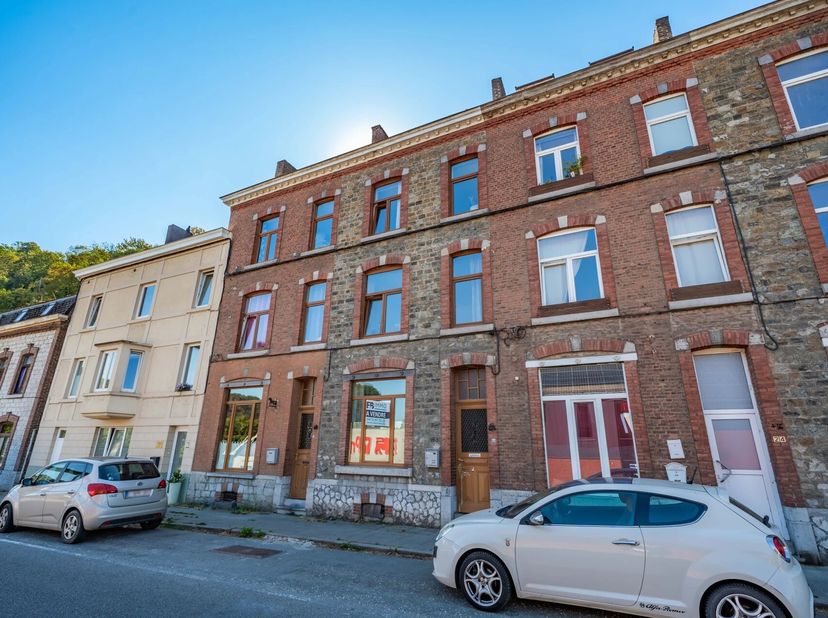 Maison à vendre à ,
                    5500 Dinant