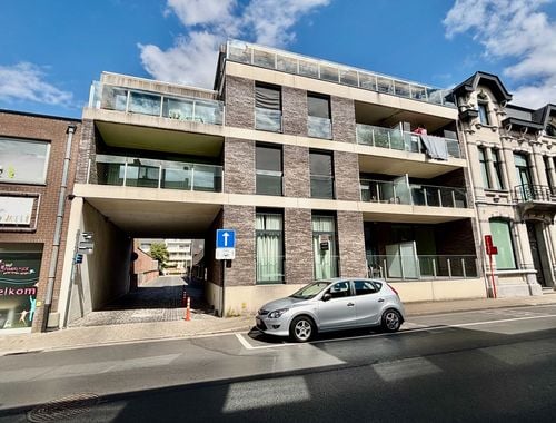                                         Appartement te huur in Roeselare, € 680
