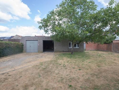                                         Entrepôt à vendre à Mariakerke, € 160.000
