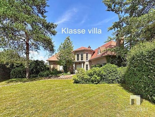                                         Villa-Manoir à vendre à Tessenderlo, € 685.000
