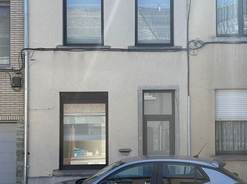 Charmante maison mitoyenne de 2 chambres bénéficiant d'un emplacement de choix à Malines<br />
Cette maison mitoyenne accueillante bénéficie d'un empl
