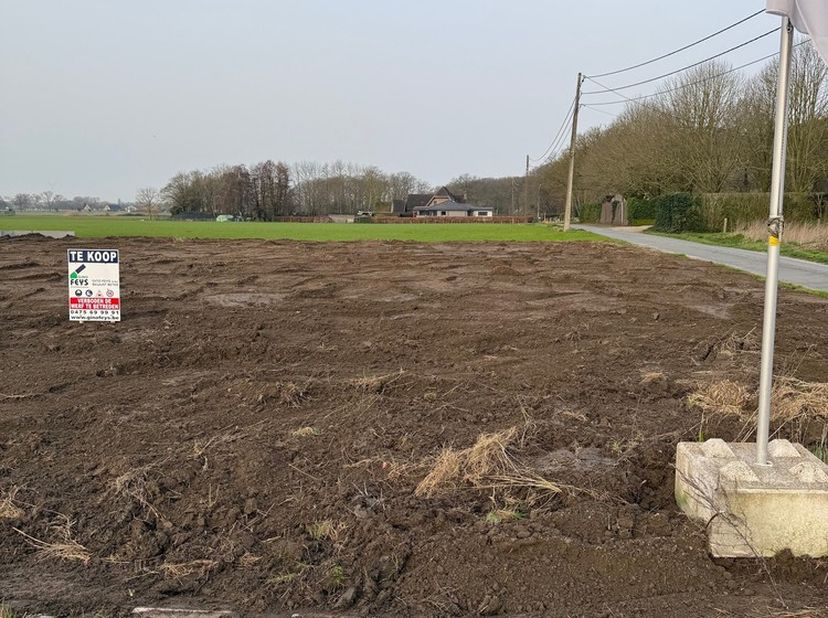 Grond te koop in Bruggesteenweg 21,
                    8760 Meulebeke