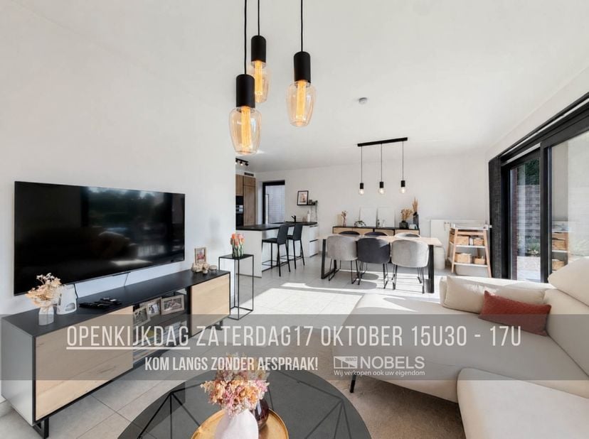 Huis te koop in Zuidlaan 144,
                    9630 Munkzwalm