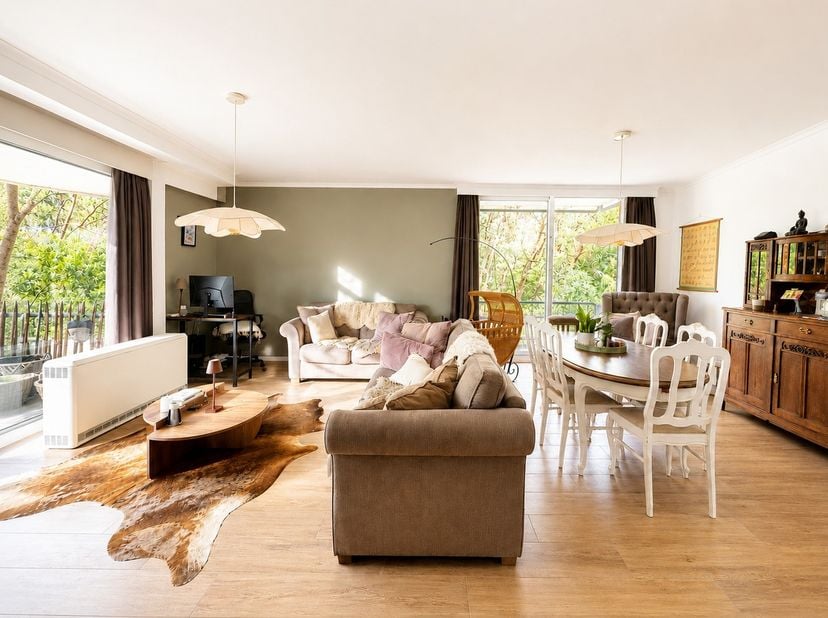 Intrekklaar appartement met 3 slaapkamers en 2 terrassen, waarvan één bij de breedste terrassen van de gehele residentie behoort. Keuken en badkamer r