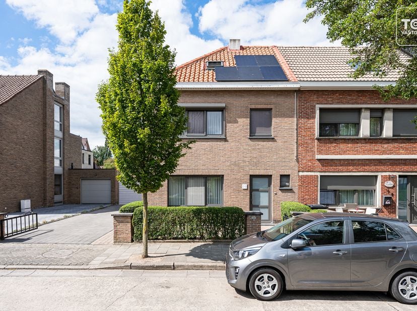 Huis te koop in Kerkuilstraat 7,
                    9032 Wondelgem