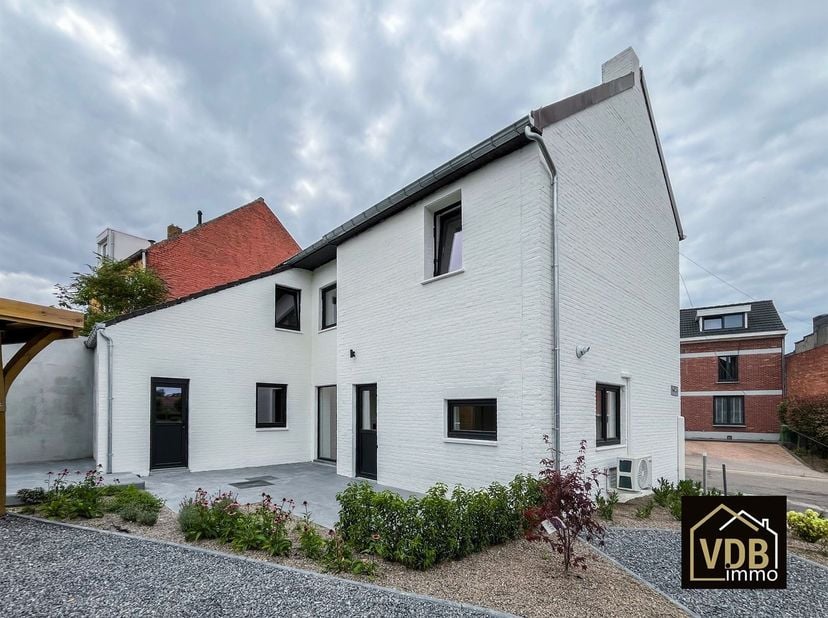 Huis te koop in Kerkstraat 12,
                    3770 Riemst