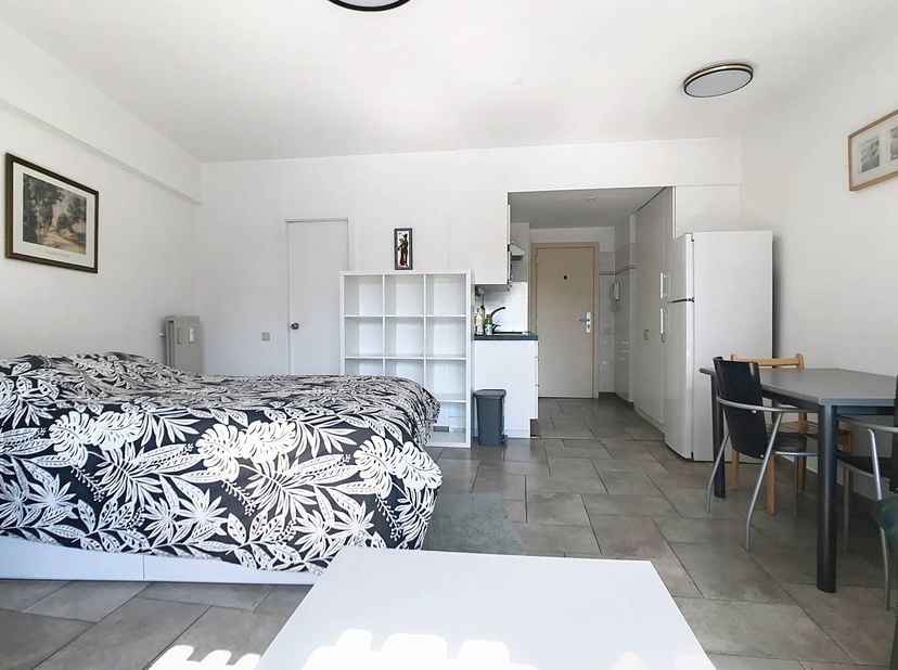 Appartement te koop in Koningin Astridplein 31 bus 301,
                    2018 Antwerpen