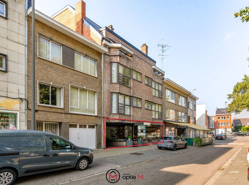 Bien professionnel à vendre
                    à 3500 Hasselt