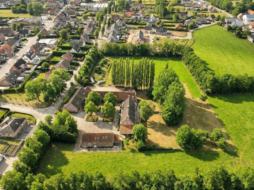 Huis te koop in Opstalstraat 75,
                    8792 Desselgem