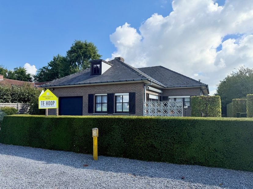 Huis te koop in Tuinwijk 10,
                    9750 Zingem