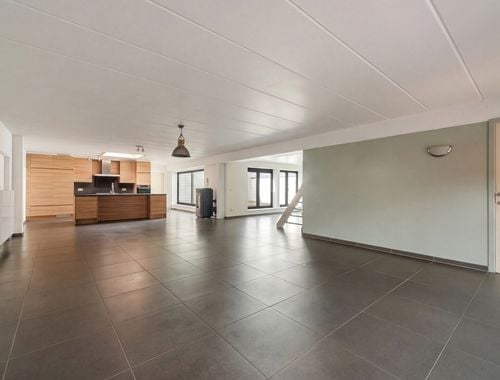                                         Penthouse te koop in Roeselare, € 249.000
