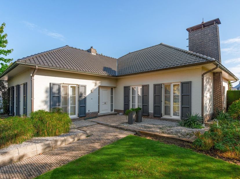 Huis te koop in Zonnedauwlaan 11,
                    2350 Vosselaar