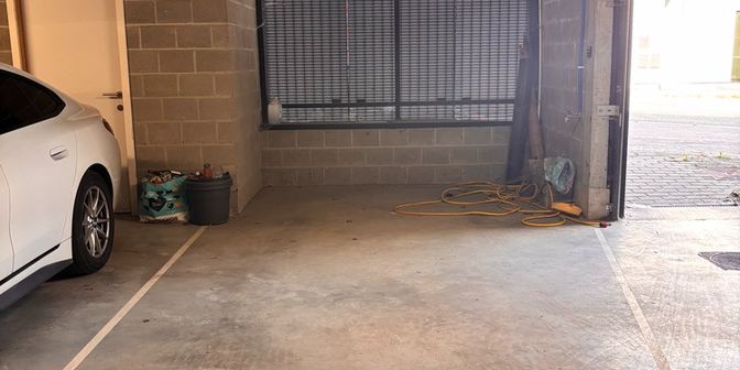 Garage te huur in Dorp 21, 1602 Vlezenbeek
