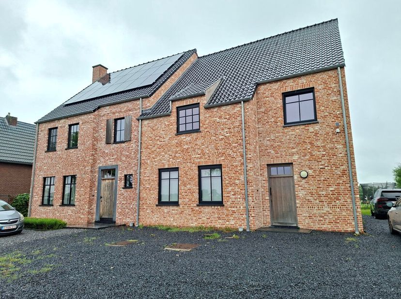 Maison à louer
                    à 3990 Peer