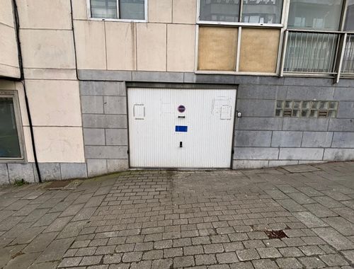                                         Garage te koop in Ukkel, € 20.000
