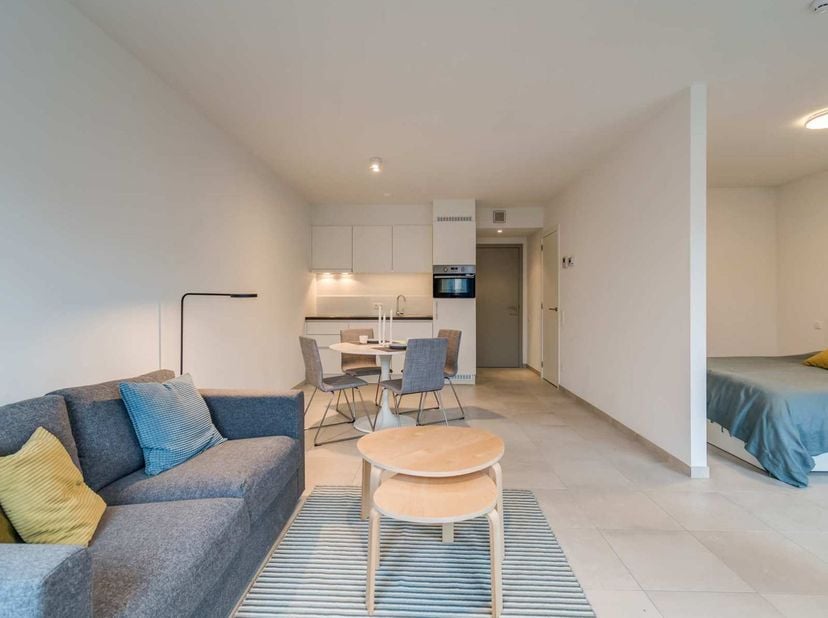Quares - TREVI Groep presenteert :<br />
Gezellig nieuwbouw appartement met 1 slaapkamers en terras met zicht op het park!<br />
Het appartement bevin