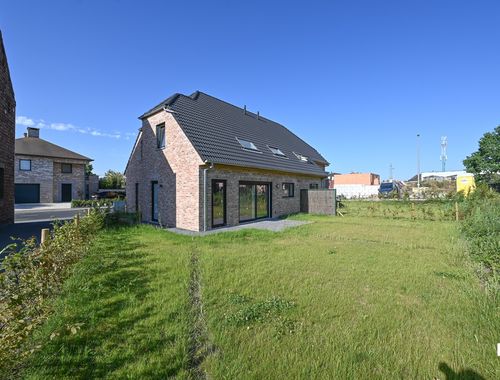                                         Woning te koop in Ledegem, € 348.000
