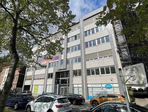                                         Bureaux à louer à Berchem, € 1.680

