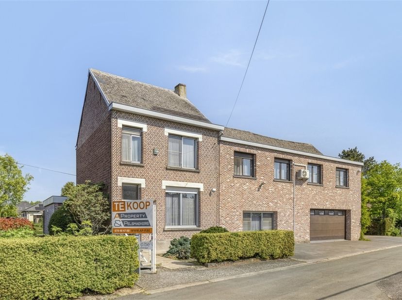 Renovatieproject met potentieel in Onze-Lieve-Vrouw-Waver!<br />
Welkom in het charmante, landelijke Onze-Lieve-Vrouw-Waver, waar rust en bereikbaarhe
