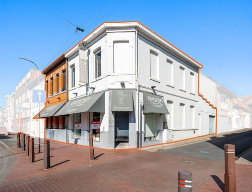                                         Bâtiment commercial à vendre à Menen, € 245.000

