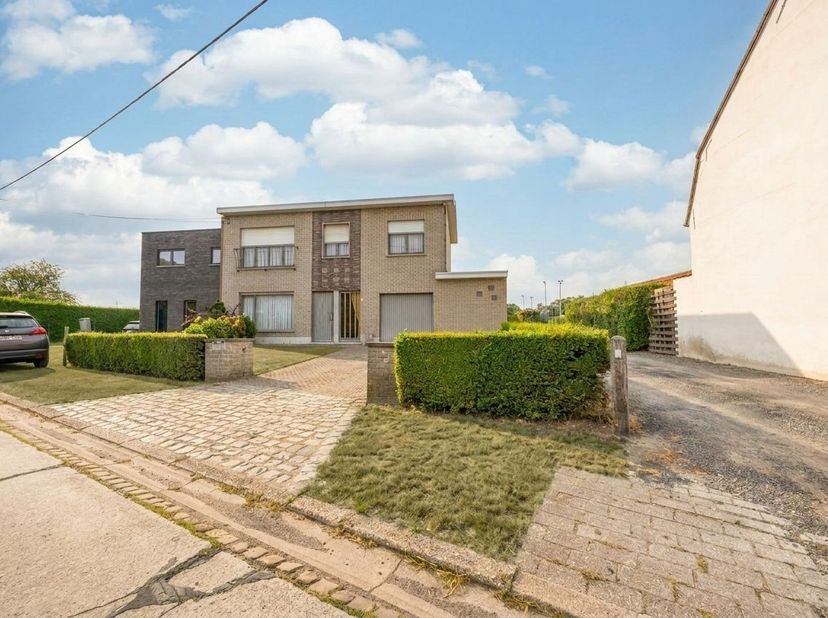 Maison à vendre
                    à 9968 Bassevelde