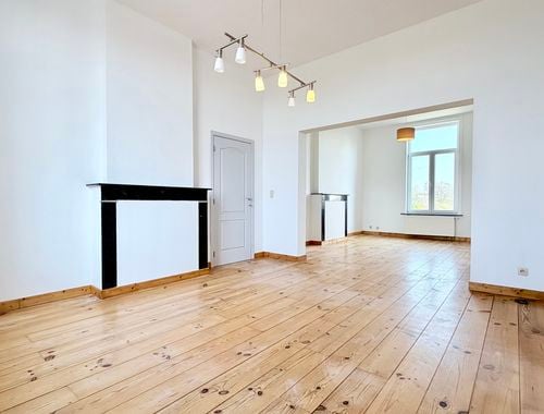                                         Duplex à louer à Bierges, € 1.500

