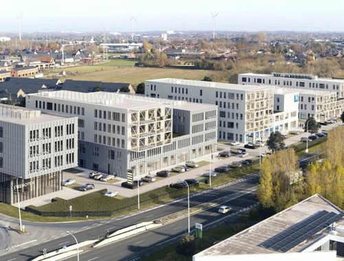                                         Immeuble de bureaux à vendre à Rumbeke, € 350.000
