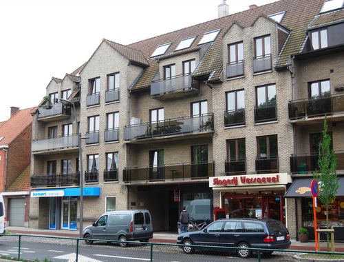                                         Studio avec coin lit à louer à Roeselare, € 525
