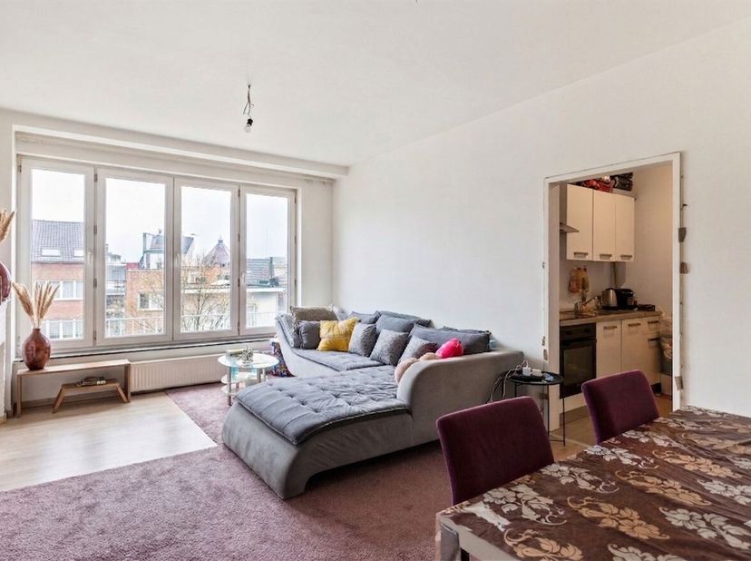 Studio (44m²) prêt à l'emploi dans un endroit privilégié à Anvers !<br />
Situation : Situé dans un endroit privilégié à Anvers, central, résidentiel