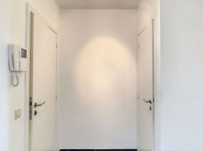 Photos d'un appartement similaire! Agréable appartement 1 chambres situé au 1er étage d’un immeuble récent, bâti en 2014, La Résidence Colombus située