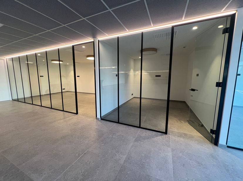Bien professionnel à louer
                    à 2260 Oevel