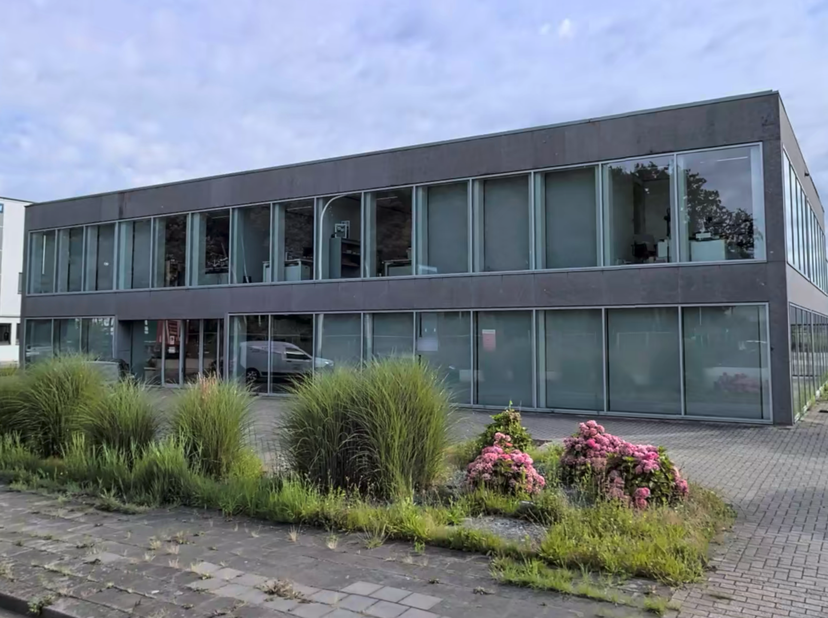 Bedrijfsvastgoed te koop in Fotografielaan 18,
                    2610 Wilrijk