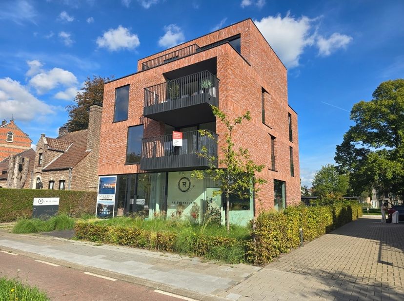 Appartement à louer à Baron Ruzettelaan 399,
                    8310 Assebroek