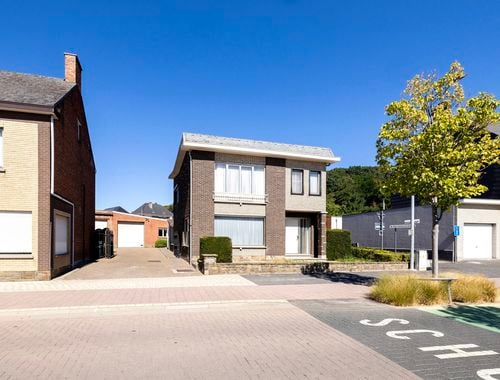                                         Eengezinswoning te koop in Beerzel, € 375.000
