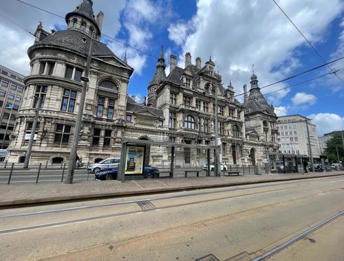                                         Entrepôt à louer à Antwerpen, € 2.750
